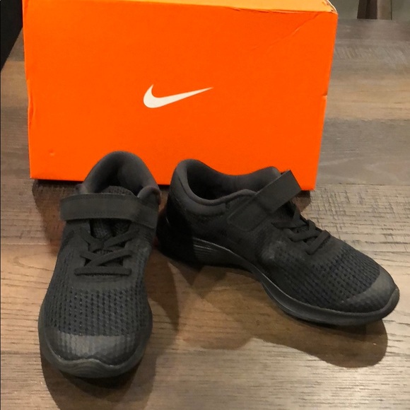 black velcro nikes